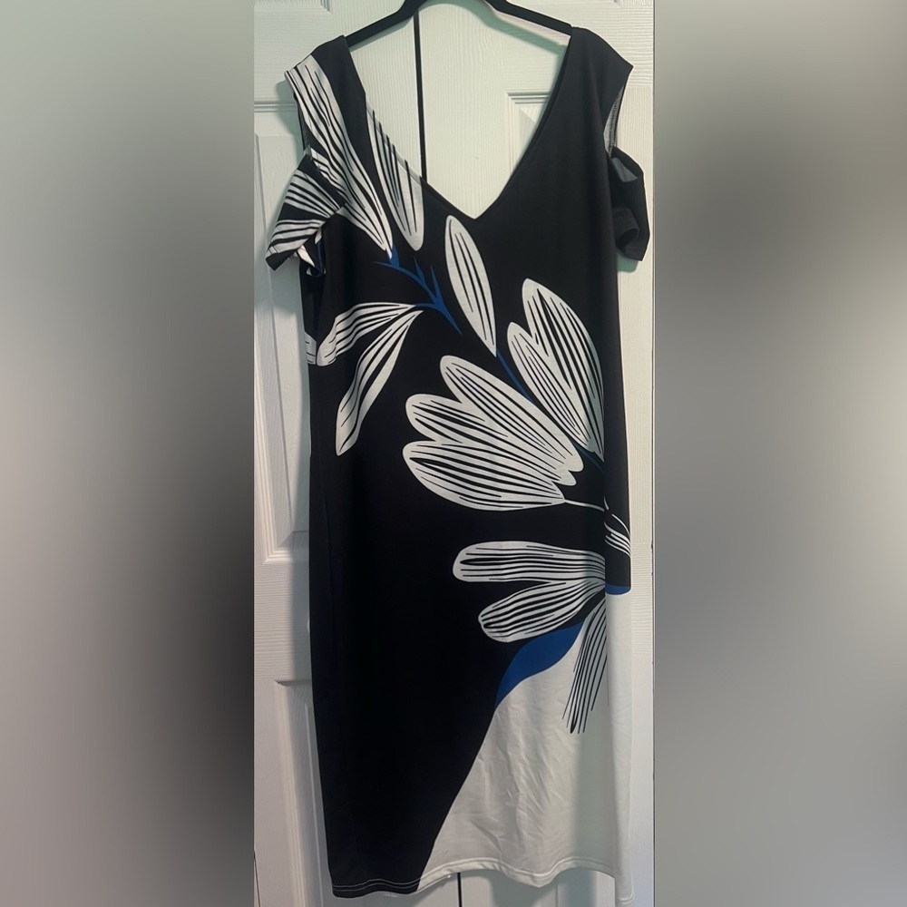 Women's Cut Sleeve Floral Navy and White Dress